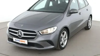 Gebraucht Mercedes B200 150 PS (110 kW) 2020 Grau Kleinwagen