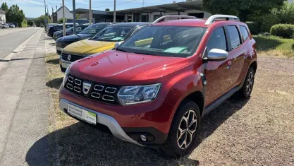 Gebraucht Dacia Duster Celebration 150 PS (110 kW) 2020 Rot SUV