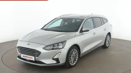 Grau Gebraucht 2020 Ford Focus Titanium Kombi | 18.890 € (Fairer Preis)