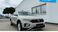Grau Gebraucht 2023 VW T-Roc Life SUV | 23.780 € (Fairer Preis)