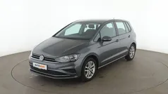 Grau Gebraucht 2018 VW Golf Sportsvan Comfortline Van / Kleinbus | 15.290 € (Fairer Preis)