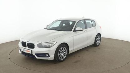 Używany BMW 118 Sport Line 136 KM (100 kW) 2016 Biały Hatchback