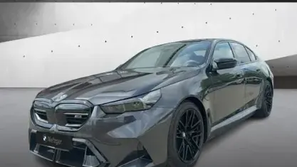 Neu BMW M5 Comfort Edition 727 PS (534 kW) 2026 Grau Limousine