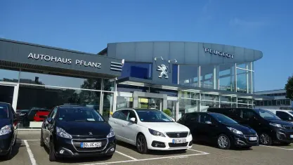 Gebraucht Peugeot 2008 GTi 131 PS (96 kW) 2021 Weiss SUV