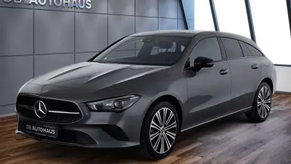 Gebraucht Mercedes CLA250e Shooting Brake Progressive 218 PS (160 kW) 2023 Grau Kombi