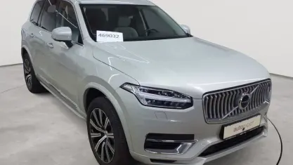 Gebraucht Volvo XC90 Plus 310 PS (228 kW) 2022 Silver dawn metallic SUV
