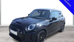 Schwarz Gebraucht 2022 Mini Cooper SE Classic Kleinwagen | 17.890 € (Fairer Preis)