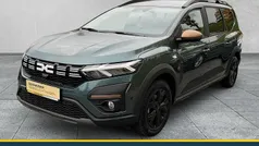 Gebraucht 2025 Dacia Jogger Extreme Van / Kleinbus | 20.890 € (Fairer Preis)