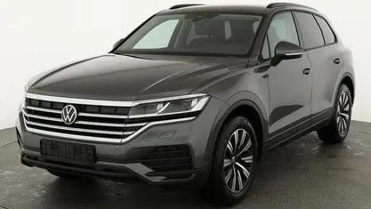 Silizium grau metallic Gebraucht 2025 VW Touareg SUV | 59.875 € (Superpreis)