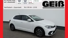 Pure white uni Gebraucht 2024 VW Polo Life Kleinwagen | 18.990 € (Fairer Preis)