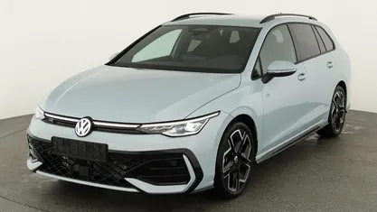 Ny VW Golf VIII R-line 150 HK (110 kW) 2026 Blå Stationcar