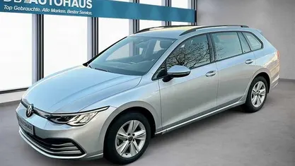 Gebraucht VW Golf VIII Life 110 PS (80 kW) 2022 Silber Kombi