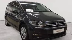Uranograu Gebraucht 2021 VW Touran Comfortline Van / Kleinbus | 24.590 € (Guter Preis)