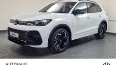 Weiß Gebraucht 2022 VW Tiguan R-line SUV | 54.820 € (Fairer Preis)