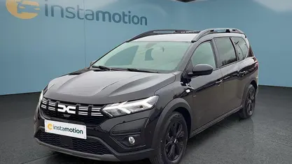Schwarz Gebraucht 2023 Dacia Jogger Van / Kleinbus | 18.149 € (Fairer Preis)