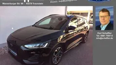Obsidianschwarz metallic Gebraucht 2022 Ford Focus ST-Line Kombi | 19.990 € (Fairer Preis)