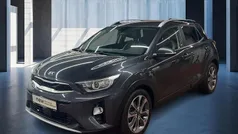 Grau Gebraucht 2020 Kia Stonic Spirit SUV | 16.990 € (Fairer Preis)