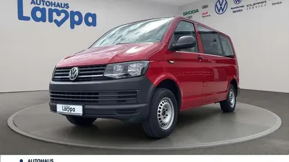 Rot Gebraucht 2019 VW Caravelle Trendline Van / Kleinbus | 27.830 € (Fairer Preis)