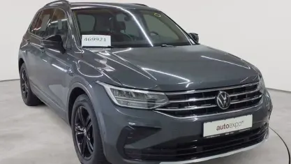 Gebraucht VW Tiguan Sport 200 PS (147 kW) 2023 Grau SUV