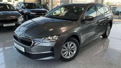 Gebraucht 2025 Skoda Octavia Selection Limousine | 29.390 € (Guter Preis)