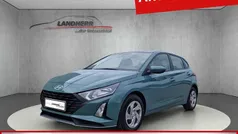 Mangrove grun Neu 2025 Hyundai i20 Comfort Limousine | 16.075 € (Superpreis)