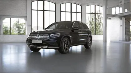 Gebraucht Mercedes GLC300e AMG 194 PS (142 kW) 2021 Unilack schwarz uni SUV