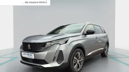 Gebraucht Peugeot 5008 Allure 136 PS (100 kW) 2024 Silber SUV