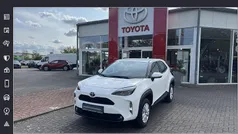 Weiß Gebraucht 2022 Toyota Yaris Cross Comfort SUV | 22.500 € (Fairer Preis)