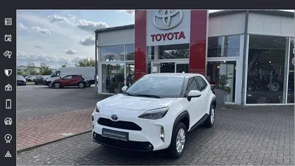 Weiß Gebraucht 2022 Toyota Yaris Cross Comfort SUV | 22.500 € (Fairer Preis)