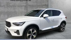 Weiß Gebraucht 2022 Volvo XC40 Plus SUV | 26.990 € (Fairer Preis)