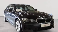 Saphirschwarz metallic Gebraucht 2022 BMW 318 Advantage Kombi | 20.490 € (Fairer Preis)