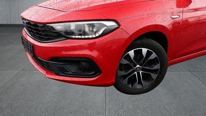 Używany Fiat Tipo 101 KM (74 kW) 2021 Czerwony Kombi