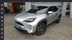 Silber Gebraucht 2023 Toyota Yaris Cross Team SUV | 22.950 € (Fairer Preis)