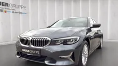 Grau Gebraucht 2020 BMW 320 Luxury Line Limousine | 28.930 € (Fairer Preis)