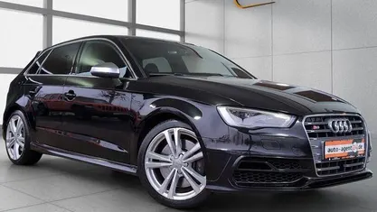 Mythosschwarz metallic Gebraucht 2015 Audi S3 Sport Limousine | 21.990 € (Fairer Preis)