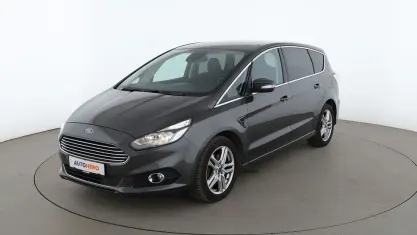Gebraucht Ford S-MAX Titanium 190 PS (139 kW) 2019 Grau Van / Kleinbus