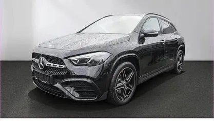 Schwarz Gebraucht 2025 Mercedes GLA180 AMG line SUV | 37.580 € (Fairer Preis)