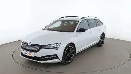 Gebraucht Skoda Superb SportLine 218 PS (160 kW) 2021 Weiß Kombi