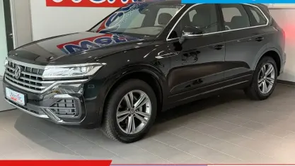 Gebraucht VW Touareg R-line 231 PS (169 kW) 2023 Grenadillschwarz metallic SUV