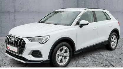 Gletscherweiß metallic Gebraucht 2024 Audi Q3 Advanced SUV | 36.930 € (Fairer Preis)
