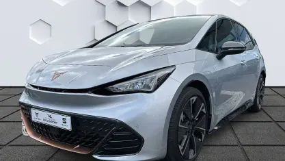Usata Cupra Born VZ 239 kW (326 CV) 2025 Argento Utilitaria