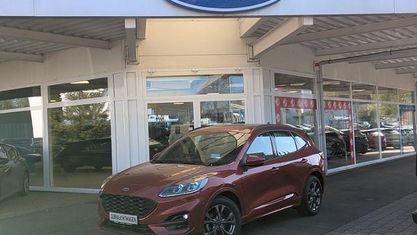 Usado Ford Kuga ST-Line 150 HP (110 kW) 2024 Vermelho SUV