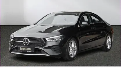 Gebraucht Mercedes CLA180 136 PS (100 kW) 2024 Unilack nachtschwarz Limousine