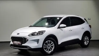 Gebraucht Ford Kuga Titanium 150 PS (110 kW) 2021 Weiß, frozen white SUV