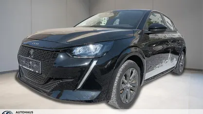 Schwarz Gebraucht 2022 Peugeot e-208 Active Kleinwagen | 13.985 € (Guter Preis)