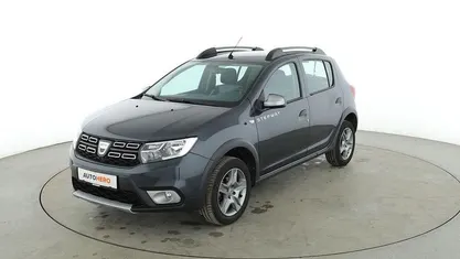 Grau Gebraucht 2020 Dacia Sandero Anniversary Limousine | 12.690 € (Fairer Preis)