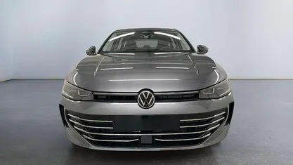 Gebraucht 2025 VW Passat R-line Kombi | 50.522 € (Fairer Preis)