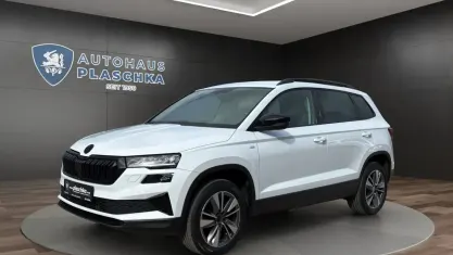 Gebraucht Skoda Karoq Tour 150 PS (110 kW) 2023 Moonweiß SUV