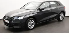 Grau Gebraucht 2023 Audi A3 Sportback Limousine | 29.690 € (Guter Preis)