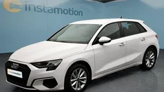 Weiß Gebraucht 2023 Audi A3 Sportback Limousine | 23.449 € (Guter Preis)